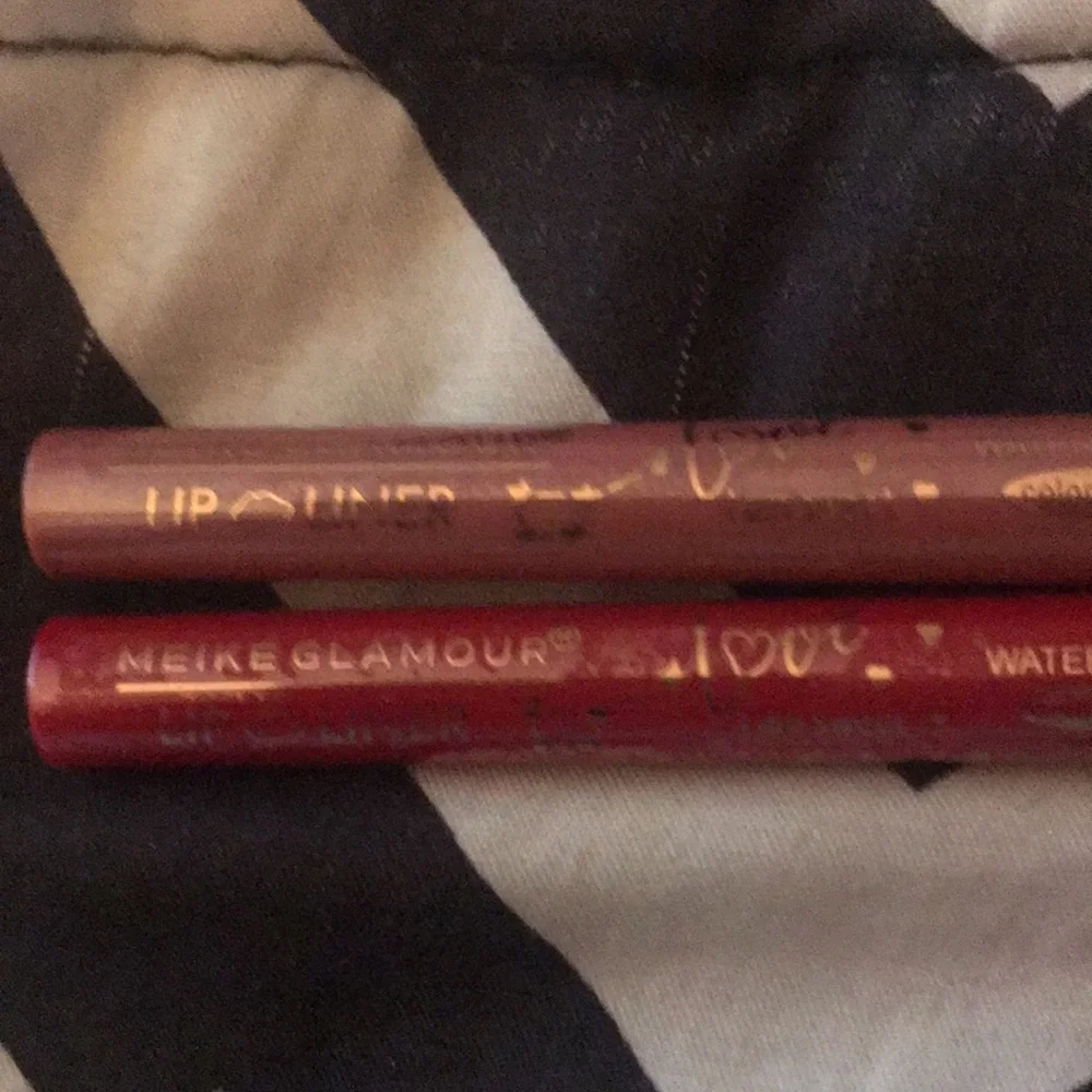 Brown and Red Lip Liner Duo - Waterproof